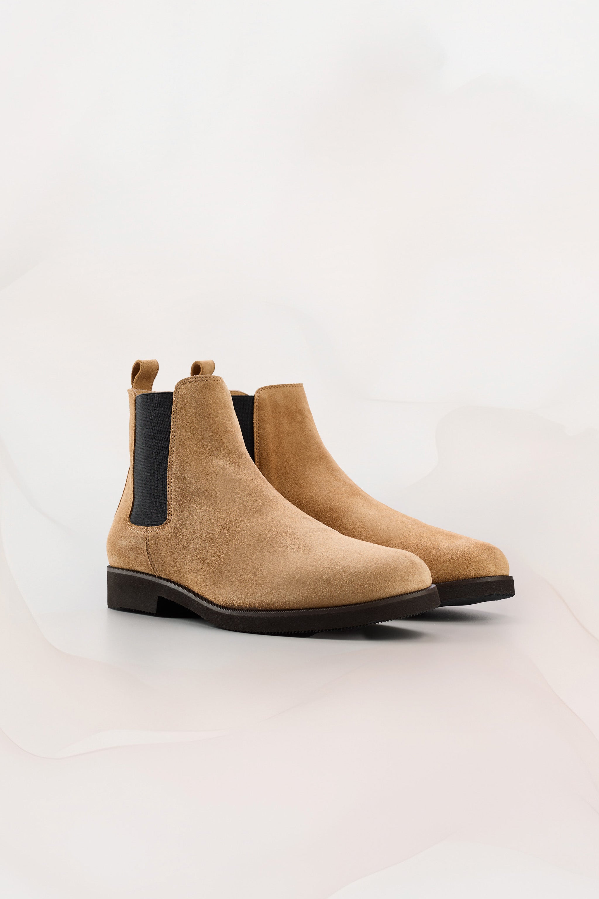 Womens Chelsea Boots in Noce Suede